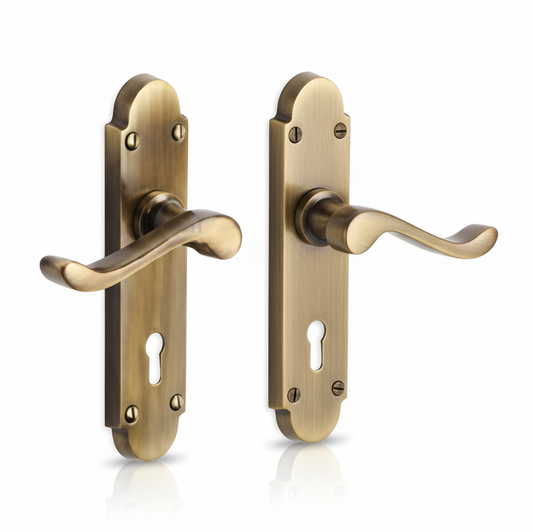 Heritage Brass Lever Door Handles With Mortice Lock - Antique Style