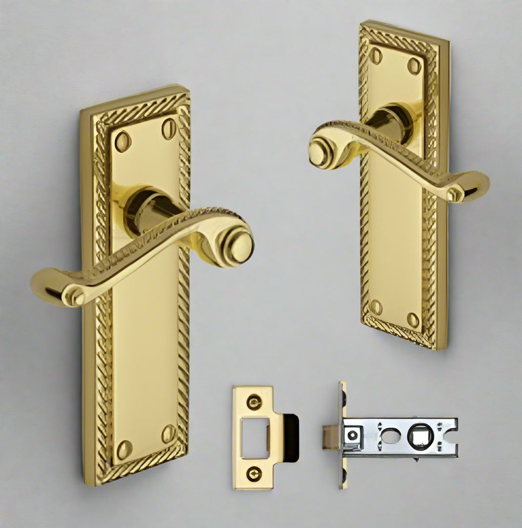 Georgian Lever Door Handles With Latch - Polished Brass